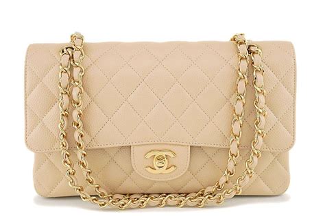 beige chanel tas